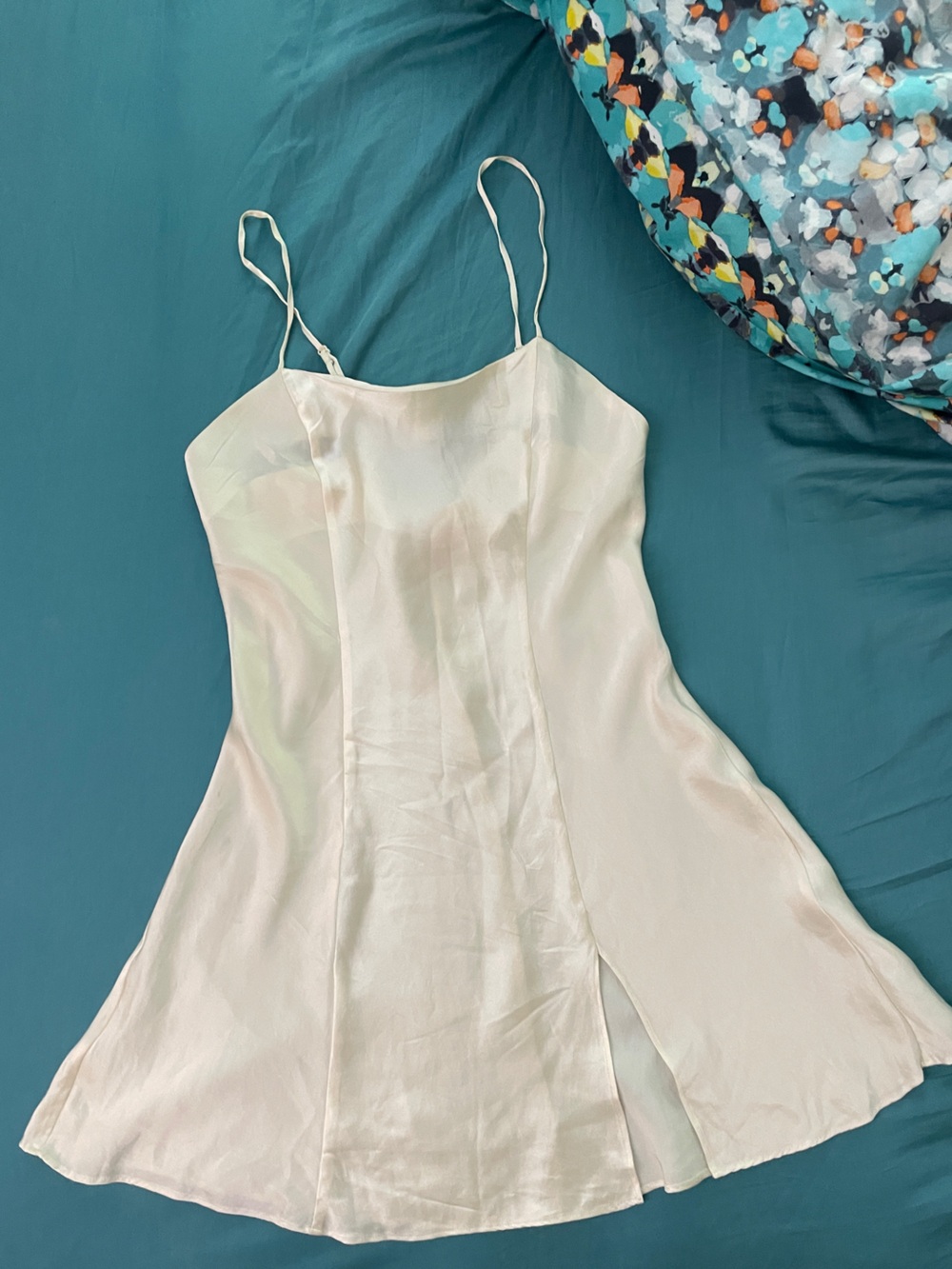 Victoria's Secret off white shirt 100% Silk Slip on Sleep wear sz XS